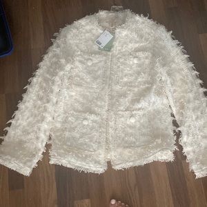 Blazer, tag says XS however it is oversized, suitable for S or M.